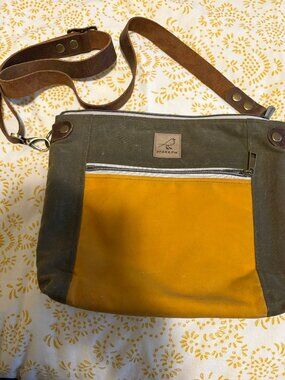 Sparrow Handmade cross-body bag